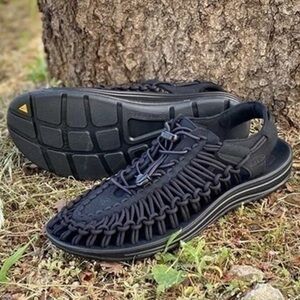 Men’s Keen Uneek Sneaker Sandals